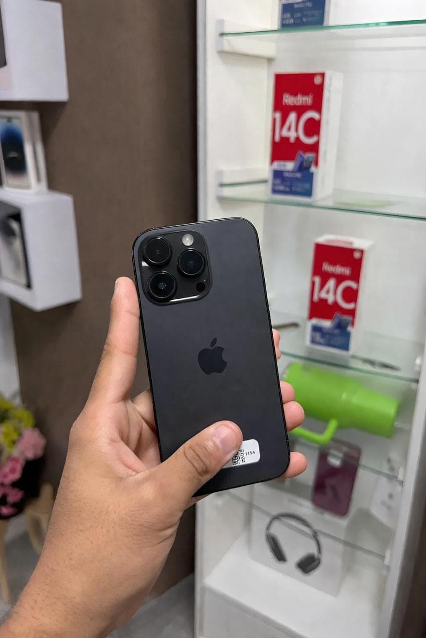 iPhone 16 Pro Max Titanio Negro